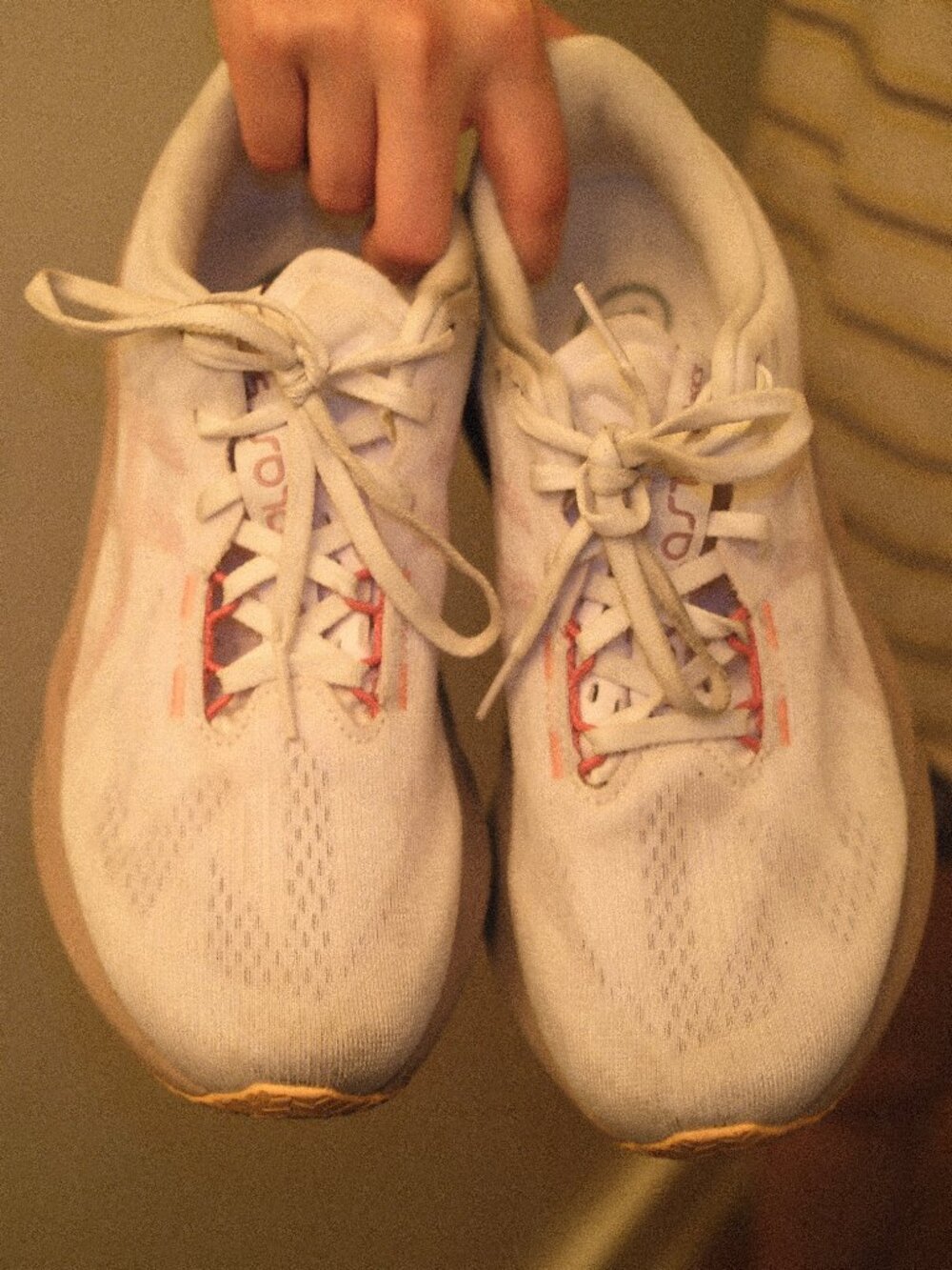 ASICS Novablast 5 Running Shoes | Women’s Size 9 | Mint Condition *with box*